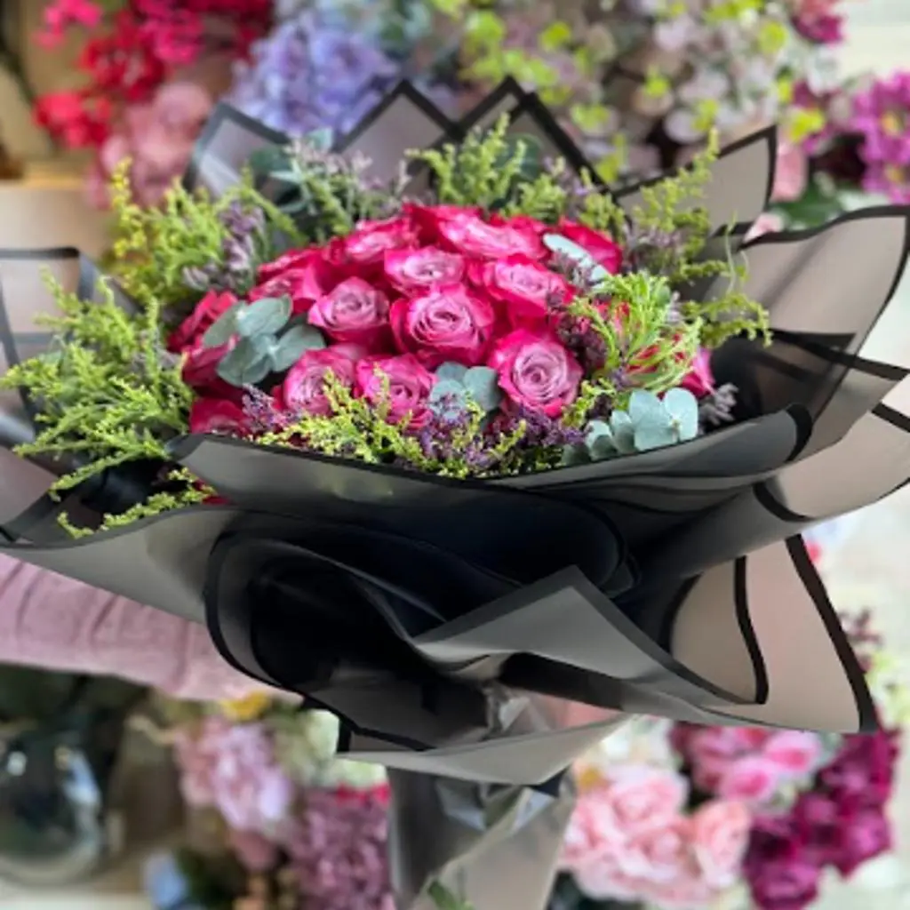 Fuchsia Rose Bouquet 2